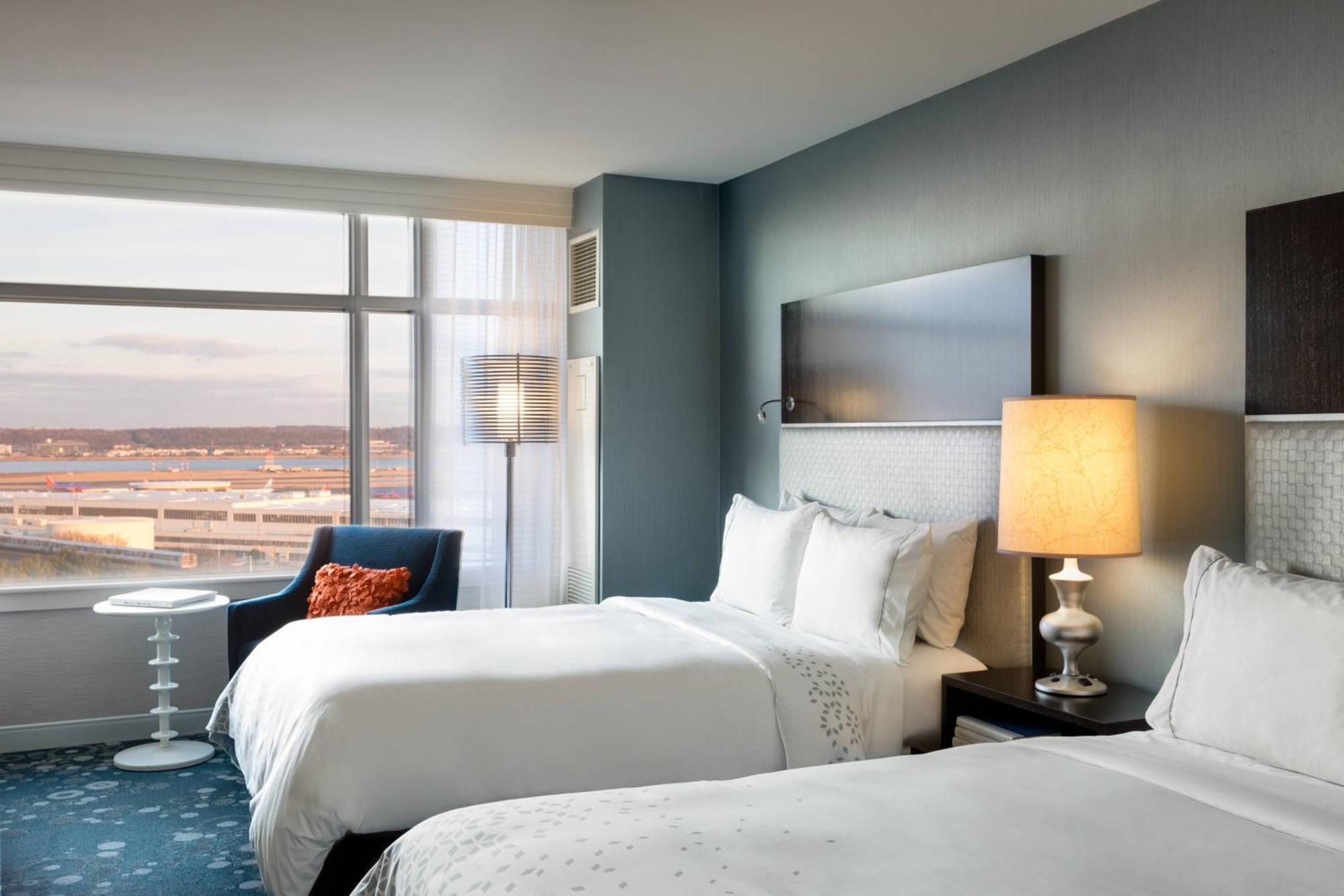 Hotel Renaissance Capital View Arlington